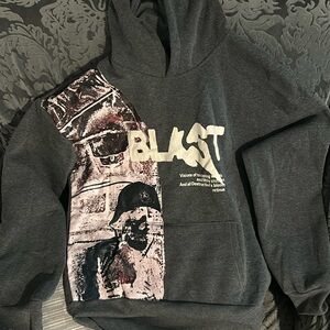 Women’s hoodie size medium